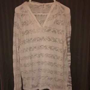 Long sleeve hang 10 knitted shirt
